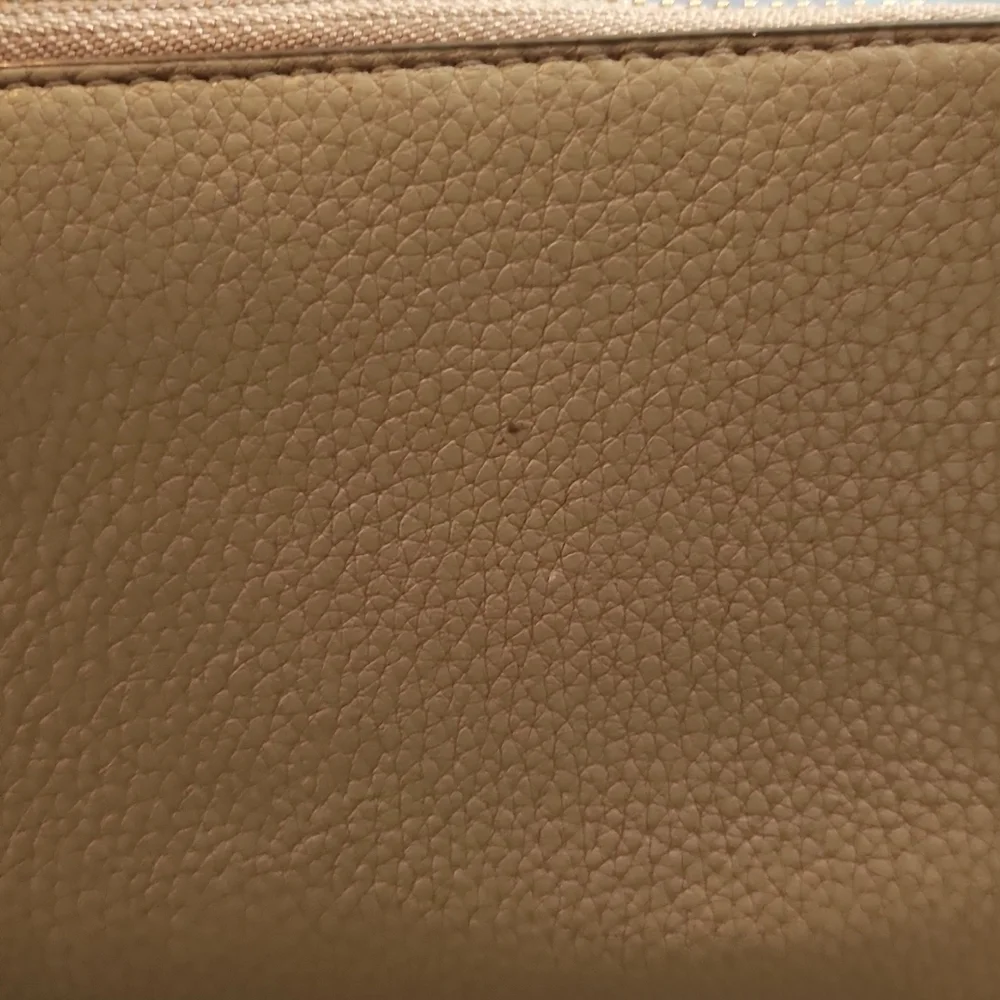 Tory Burch Wallet - Picture 6 of 9